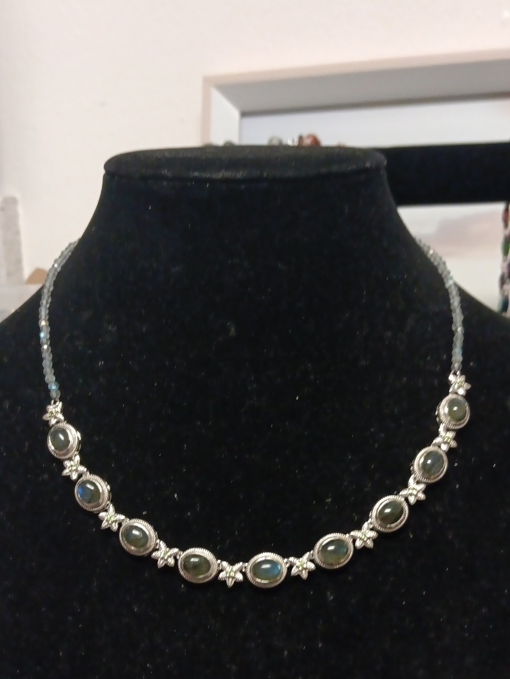 EverTrue AAA Malagasy Labradorite, Hebei Peridot Floral Necklace in Platinum